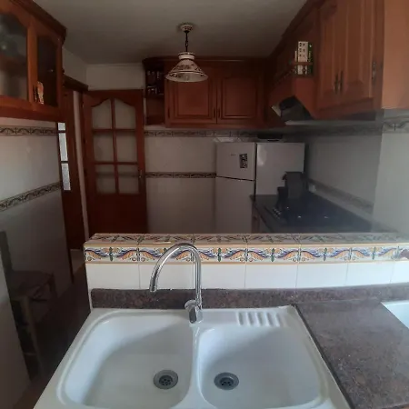 Apartamento En El Puerto De 50m De La Playa De La Grava